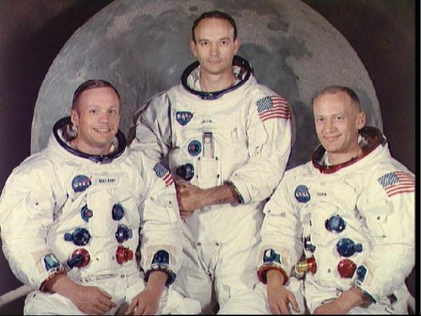 Az Apollo 11 legénységének portréja, köztük Neil Armstrong, Michael Collins és Buzz Aldrin.