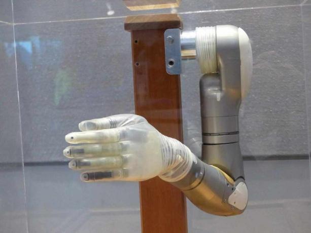 Kamen Dean által feltalált Luke Arm protézisek fényképe