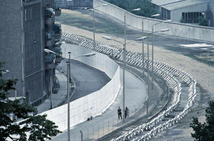 Katonák, akik 1981-ben járőrözött a berlini fali halálcsíkot.