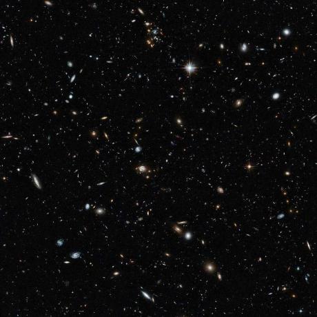 Hubble galaxisok keresztmetszete