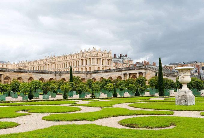 Narancslé a kertben, Versailles