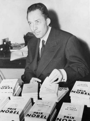 Albert Camus aláíró könyvek