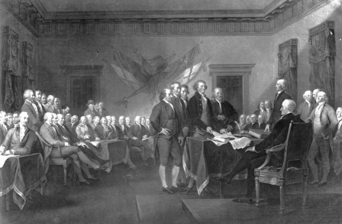 Az első kontinentális kongresszust Philadelphiában, az Asztalos Hallban tartják, hogy meghatározzák az amerikai jogokat és megszervezzék a brit parlament által a bostoni tea büntetéseként kiszabott kényszerintézkedésekkel szembeni ellenállási terv Buli.